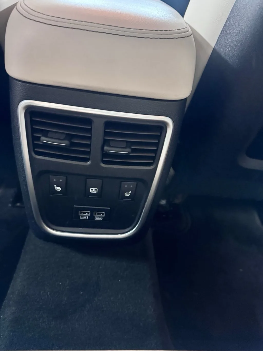 Chrysler 300C, foto 10 de 12